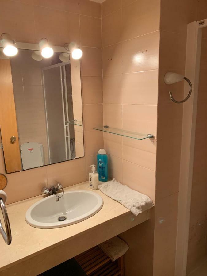 Appartement Apartamento Cambrilsfornia Extérieur photo