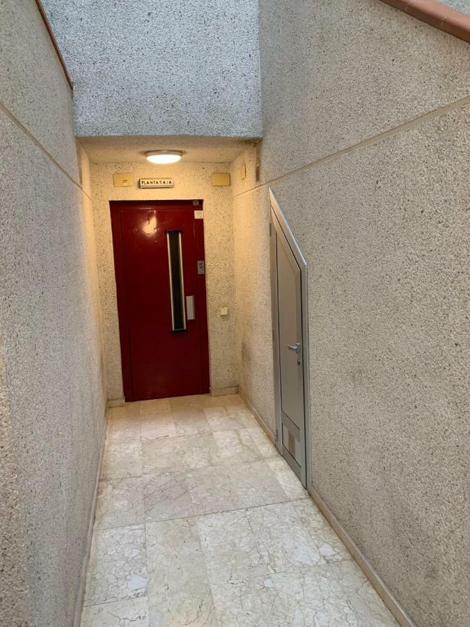 Appartement Apartamento Cambrilsfornia Extérieur photo